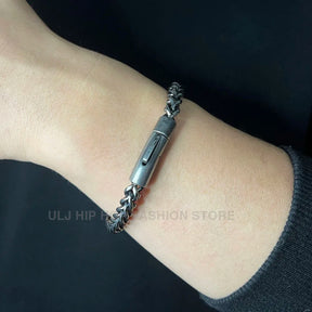 Pulseira Masculina em Aço Inoxidável Elegante e Robusta Estilo Urbano